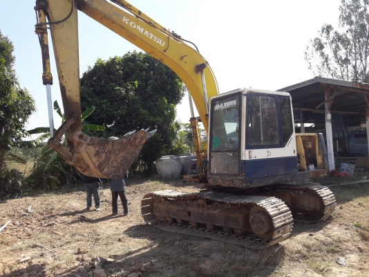 ขายด่วย PC100-5 ไฟฟ้ามียางจุด แอรหนาว เอกสารซื้อขาย สภาพพร้อมใช้