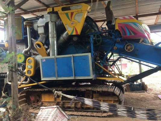 ขายรถเกี่ยวข้าว เกษตรพัฒนาปี53เครื่อง260Jo8c ปั๊ม23ช่วงล่าง12โรงงาน