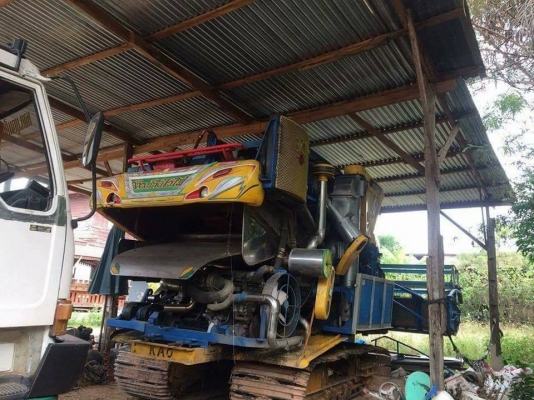 ขายรถเกี่ยวข้าว เกษตรพัฒนาปี53เครื่อง260Jo8c ปั๊ม23ช่วงล่าง12โรงงาน