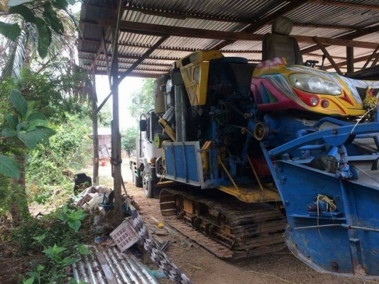 ขายรถเกี่ยวข้าว เกษตรพัฒนาปี53เครื่อง260Jo8c ปั๊ม23ช่วงล่าง12โรงงาน