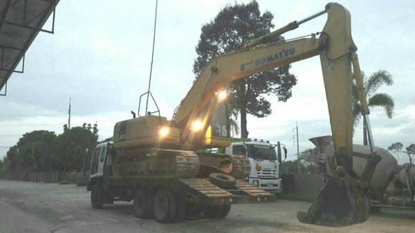 ขายรถขุดPC200-7โคมัสสุ บูมสวยสภาพพร้อมใช้งานเอกสารครบ