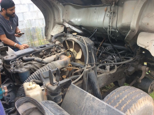 ขาย6ล้อน้ำมันอีซูซุ115แรง 5พันลิตรแชชซีสวยทะเบียนเต็ม