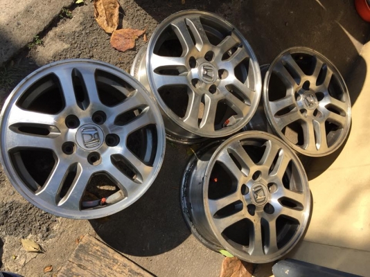 ขายล้อ CRV G2 5รู114 ขอบ15 ชุดละ 2,500 บาท