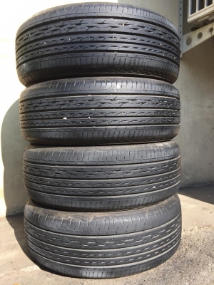 ขายยาง BRIDGESTONE GR-100 205-55-16 ปี15 ดอกหนาจัด ไม่มีปะ ไม่มีตำหนิ ชุดละ 4,000 บาท