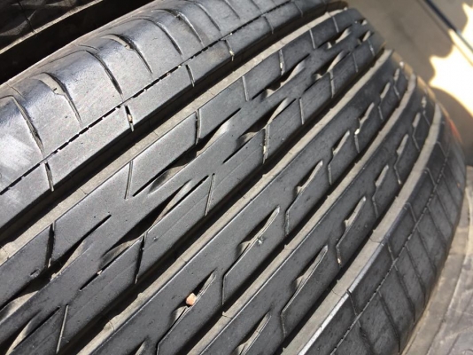 ขายยาง BRIDGESTONE GR-100 205-55-16 ปี15 ดอกหนาจัด ไม่มีปะ ไม่มีตำหนิ ชุดละ 4,000 บาท ขายยาง BRIDGESTONE GR-100 205-55-16 ปี15 ดอกหนาจัด ไม่มีปะ ไม่มีตำหนิ ชุดละ 4,000 บาท