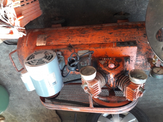 ขาย !! ปั้มลม.ยี่ห้อฟูเชง.ขนาด1/2แรงมอเตอร์โตชิบ้า.สภาพเดิมพร้อมใช้งาน ขาย !! ปั้มลม.ยี่ห้อฟูเชง.ขนาด1/2แรงมอเตอร์โตชิบ้า.สภาพเดิมพร้อมใช้งาน