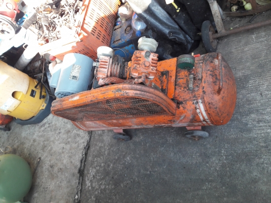 ขาย !! ปั้มลม.ยี่ห้อฟูเชง.ขนาด1/2แรงมอเตอร์โตชิบ้า.สภาพเดิมพร้อมใช้งาน ขาย !! ปั้มลม.ยี่ห้อฟูเชง.ขนาด1/2แรงมอเตอร์โตชิบ้า.สภาพเดิมพร้อมใช้งาน