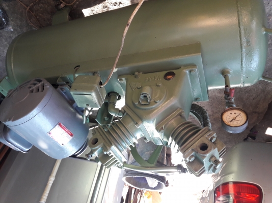 ขาย !! ปั้มลม.ยี่ห้อฟูเชง.ขนาด1แรงมอเตอร์ฮิตาชิ.พร้อมใช้งาน