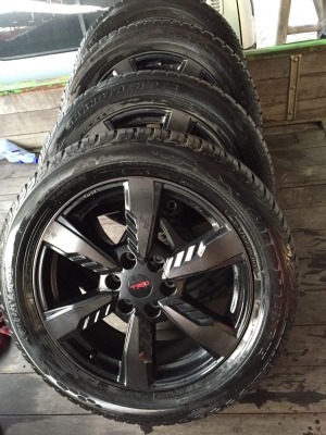 Fortuner TRD20 แท้พร้อมยาง  สีเดิม ไม่ซ่อม ไม่ทำสี เดิมๆเลยค่ะ