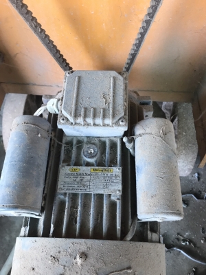 ขายด่วน โม่ปูน  พร้อมไดปั่น ใช้งาน ครั้งเดียว ขาย17000