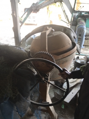 ขายด่วน โม่ปูน  พร้อมไดปั่น ใช้งาน ครั้งเดียว ขาย17000