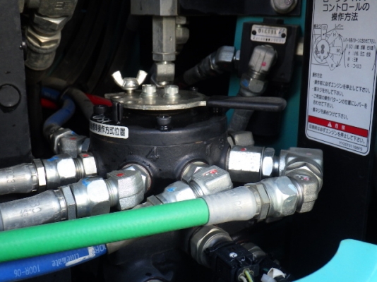 ขายรถขุดนำเข้าจากประเทศญี่ปุ่น kobelco sk125 yv06 แทรกกว้าง 60 cm สนใจติดต่อสอบถาม 0923309229 อีด