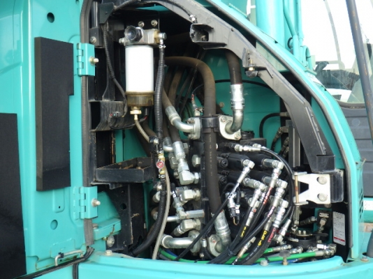 ขายรถขุดนำเข้าจากประเทศญี่ปุ่น kobelco sk125 yv06 แทรกกว้าง 60 cm สนใจติดต่อสอบถาม 0923309229 อีด