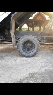 ขายหกล้อดั้มกลาง130hp