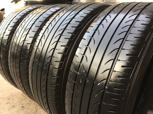 ยาง Goodyear 215-70-15 ปี 17 ครบชุด 4 เส้น 5500 สภาพสวยๆไม่บวมไม่กินข้าง ดอกยางเหลือเยอะเอาไปวิ่งกัน