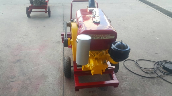 เครื่องสูบนํ้าKUBOTA ER-100N  15 ps เครื่องแน่นมาก