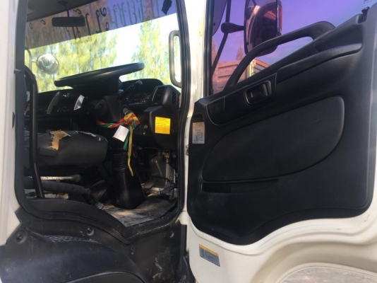 Hino 251 FM8J ปี 57 ไมล์น้อย 115,000โล มีระบบลาก เดิมๆบางๆ จัดได้ ดอกถูก ทะเบียนพร้อม Hino 251 FM8J ปี 57 ไมล์น้อย 115,000โล มีระบบลาก เดิมๆบางๆ จัดได้ ดอกถูก ทะเบียนพร้อม