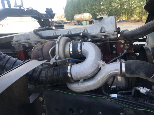 Hino 251 FM8J ปี 57 ไมล์น้อย 115,000โล มีระบบลาก เดิมๆบางๆ จัดได้ ดอกถูก ทะเบียนพร้อม Hino 251 FM8J ปี 57 ไมล์น้อย 115,000โล มีระบบลาก เดิมๆบางๆ จัดได้ ดอกถูก ทะเบียนพร้อม