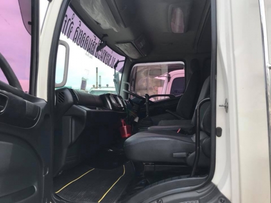 Hino 251 FM8J ปี 57 ไมล์น้อย 115,000โล มีระบบลาก เดิมๆบางๆ จัดได้ ดอกถูก ทะเบียนพร้อม Hino 251 FM8J ปี 57 ไมล์น้อย 115,000โล มีระบบลาก เดิมๆบางๆ จัดได้ ดอกถูก ทะเบียนพร้อม