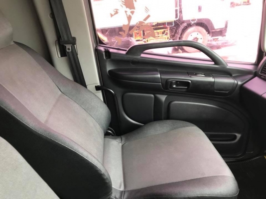 Hino 251 FM8J ปี 57 ไมล์น้อย 115,000โล มีระบบลาก เดิมๆบางๆ จัดได้ ดอกถูก ทะเบียนพร้อม Hino 251 FM8J ปี 57 ไมล์น้อย 115,000โล มีระบบลาก เดิมๆบางๆ จัดได้ ดอกถูก ทะเบียนพร้อม