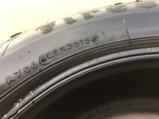 ยาง Firestone 185-65-14 ปี 16 ครบชุด 4 เส้น 2500 สภาพสวยๆไม่บวมไม่กินข้าง ดอกยางเหลือเยอะเอาไปวิ่งกั ยาง Firestone 185-65-14 ปี 16 ครบชุด 4 เส้น 2500 สภาพสวยๆไม่บวมไม่กินข้าง ดอกยางเหลือเยอะเอาไปวิ่งกั