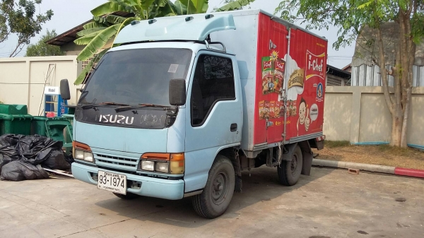 ขายเฉพาะตู้ 4ล้อ (เลส 3บาน ) ขนาด กว้าง 1.85 ม.ยาว 3ม. สูง1.8ม.ครัทซีกว้าง80 ซม.ศุภากร081-1903107,089-5367218 ขายเฉพาะตู้ 4ล้อ (เลส 3บาน ) ขนาด กว้าง 1.85 ม.ยาว 3ม. สูง1.8ม.ครัทซีกว้าง80 ซม.ศุภากร081-1903107,089-5367218