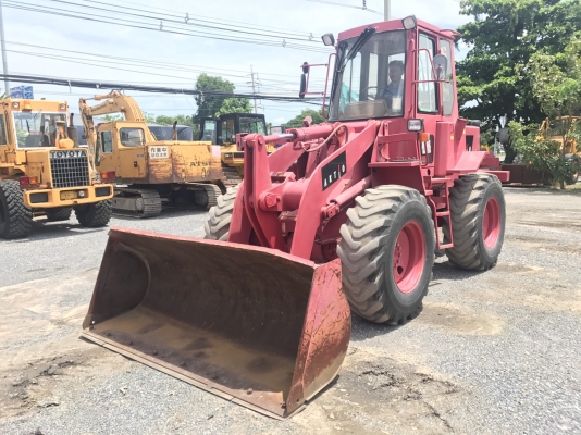 ขายรถตักล้อยาง CATERPILLAR 910F ขั่วโมงน้อย นำเข้าจากญี่ปุ่นพร้อมใช้ครับ สนใจติดต่อ 063-9316985 ID LINE : 0639316985