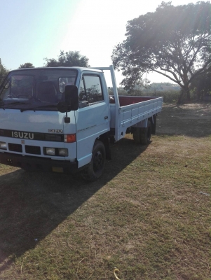 ISUZU 110 แรงม้า ปี 32  รถห้างแท้