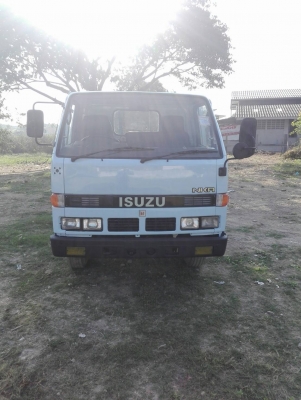 ISUZU 110 แรงม้า ปี 32 รถห้างแท้ ISUZU 110 แรงม้า ปี 32 รถห้างแท้