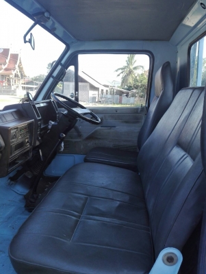 ISUZU 110 แรงม้า ปี 32 รถห้างแท้ ISUZU 110 แรงม้า ปี 32 รถห้างแท้