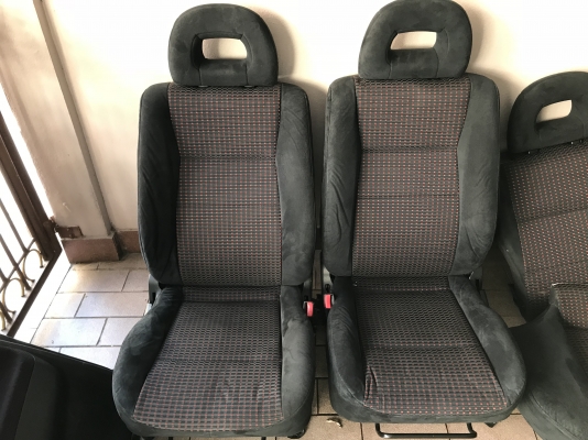 เบาะหน้าหลัง มิตซูซีเดียตัวนอกพร้อมเเผงประตูสวิตกระจกเก่าญี่ปุ่นเเท้สภาพดี