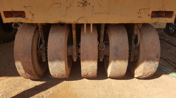 ขาย รถบดล้อยาง 9 ล้อ DYNAPAC CP20 เครื่องดี พร้อมใช้งาน เอกสารใบซื้อขาย ขาย รถบดล้อยาง 9 ล้อ DYNAPAC CP20 เครื่องดี พร้อมใช้งาน เอกสารใบซื้อขาย