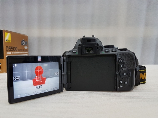 กล้อง DSLR Nikon รุ่น D5500 24.2 ล้าน มีเลนส์ 18-55 มีที่ชาร์ท กระเป๋า เมม คู่มือ