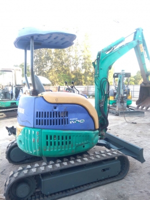 ส่งลูกค้าหนองจอกแล้ว รถแบคโฮ KOMATSU PC20 MR-1 รถเก่านอกพึ่งนำเข้ามา ยังไม่เคยใช้งานในไทย สภาพเดิมๆ เครื่องดี ปั๊มดี ระบบสมบูรณ์ คอนโทลสั้น ปั๊มนิ้ว ชม.การทำงาน 3,000+ ชม. สภาพพร้อมใช้งาน มีเอกสารใบอินวอยซ์
