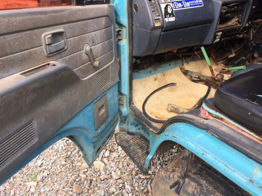 ขายหัวเก๋ง..ของอีซูซุNKR เอาไปเก็บนิด ขายหัวเก๋ง..ของอีซูซุNKR เอาไปเก็บนิด