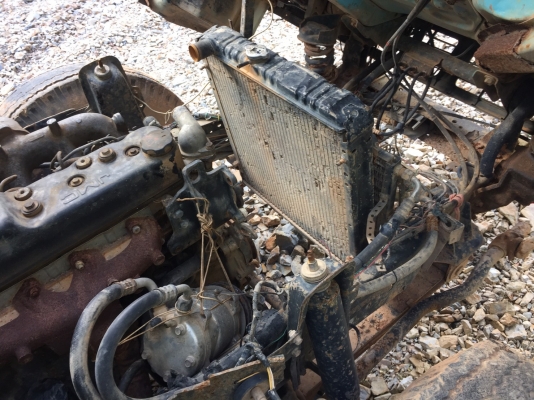 ขายเครื่อง88แรง 4JB1พร้อมเกียร์..ยกชุดขาย 30000.