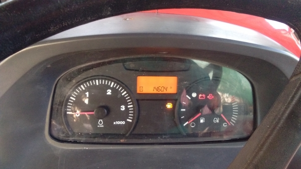 ขายด่วน M6040 สภาพสวย พร้อมอุปกรณ์  รถปี 55