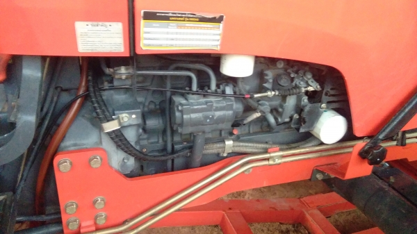 ขายด่วน M6040 สภาพสวย พร้อมอุปกรณ์  รถปี 55