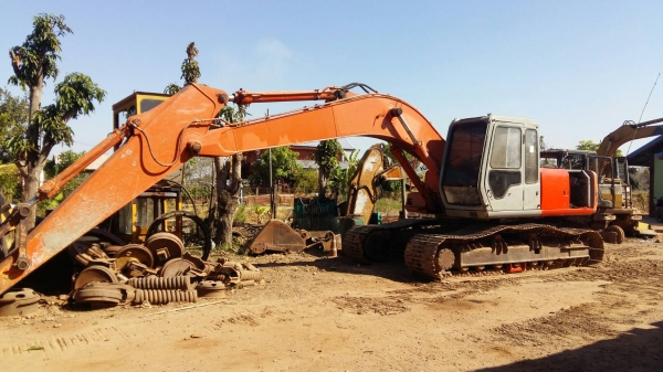 ขาย HITACHI EX 200-3 ไฟฟ้าตัดเอกสารซ์้อขาย ขาย HITACHI EX 200-3 ไฟฟ้าตัดเอกสารซ์้อขาย