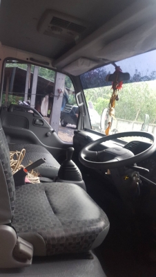 ISUZU NPR 130แรงม้า ปี51 สภาพสวยมากๆ ใช้งานน้อยๆ ไมล์สี่หมื่นกว่าๆ คัทซีสวย เครื่องดี เล่มพร้อม ราคาต่อรองได้ 0872976734