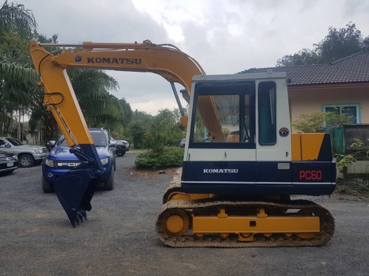 KOMATSU PC60-5 รถสวยๆ เครื่องดี มีหัวคีบและบุ้งกี๋ พร้อมใช้งาน ราคาต่อรองได้ 0872976734 KOMATSU PC60-5 รถสวยๆ เครื่องดี มีหัวคีบและบุ้งกี๋ พร้อมใช้งาน ราคาต่อรองได้ 0872976734