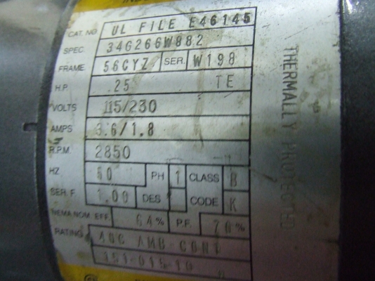 ขายปั้มเคมีของเหลวหัวแสตนเรท  ขับเครื่อนใบพัดด้วยแม่เหล็ก1 แรง USA