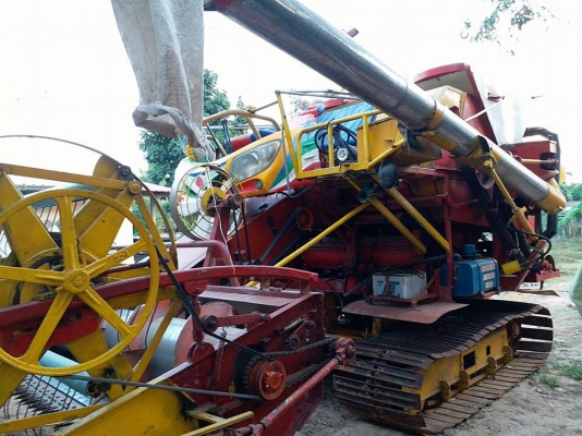 ขายคู่ รถเกี่ยวปลดหนี้ปี51 เครื่อง195โบว์ ช่วงล่าง10 เทรลเลอร์หัวยาว2เพลา EH700 ทะเบียนพร้อมใช้งาน