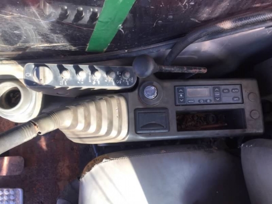 ขาย 535,000 (เก่านอก)  KUBOTA K70 เครื่องดี ปั้มแรง โช่หนา เอวแน่น ไฟฟ้าครบ เอกสารอินวอยที  รถอยู่ จ.สุรินทร์ โทร 0610710295