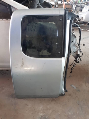 ประตูแคป ฟอร์ด มาสด้า ประตูแคป ฟอร์ด มาสด้า