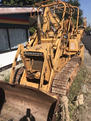 ขายด่วน รถแท็กเตอร b2/3 ตักหน้าขุดหลัง รถเก่ายี่ปุ่น ซื้อมา ใช้งาน ไม่ถึง 2เดือน ขาย 170000