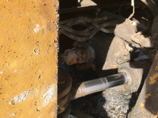 ขาย 199,000 รถตักล้อยาง KOMATSU JH 63 เอวอ่อน (เดินหน้าได้-แต้ถอยไม่ได้) เครื่องดี ปั้มแรง เอกสารชื้อขาย รถอยู่ โคราช 090-772-3710 090-772-3708