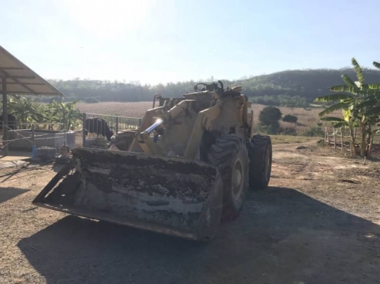 ขาย 199,000 รถตักล้อยาง KOMATSU JH 63 เอวอ่อน (เดินหน้าได้-แต้ถอยไม่ได้) เครื่องดี ปั้มแรง เอกสารชื้อขาย รถอยู่ โคราช 090-772-3710 090-772-3708