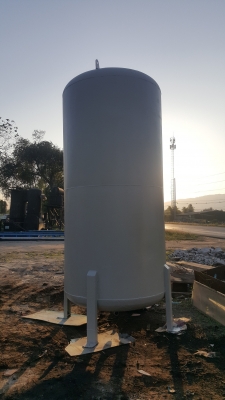 ขายถังลม 4,000 ลิตร 2 ใบ6,000 ลิตร 2ใบๆละ 30,000 บาท ขายถังลม 4,000 ลิตร 2 ใบ6,000 ลิตร 2ใบๆละ 30,000 บาท