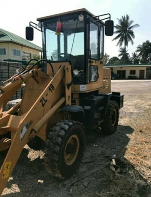 ขาย!! >>> รถตักสภาพดี ราคาเบาๆ 235,000 บาท <<< เบอร์ติดต่อ 098-7155789 086-4631102